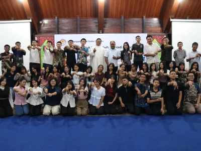 Siswa-Siswi SMA Ikut Rekoleksi untuk Pertumbuhan Spritual dan Karakter